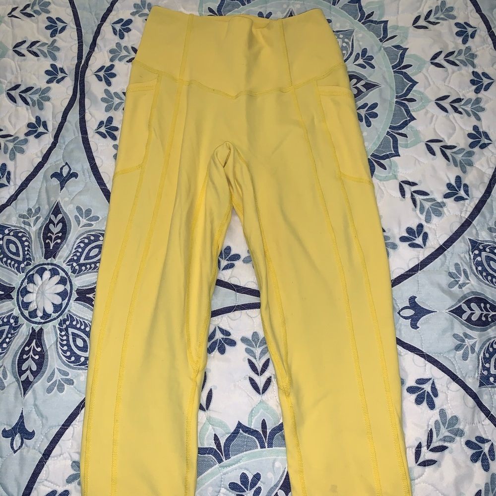 Til You Collapse Heart Booty Capris Leggings